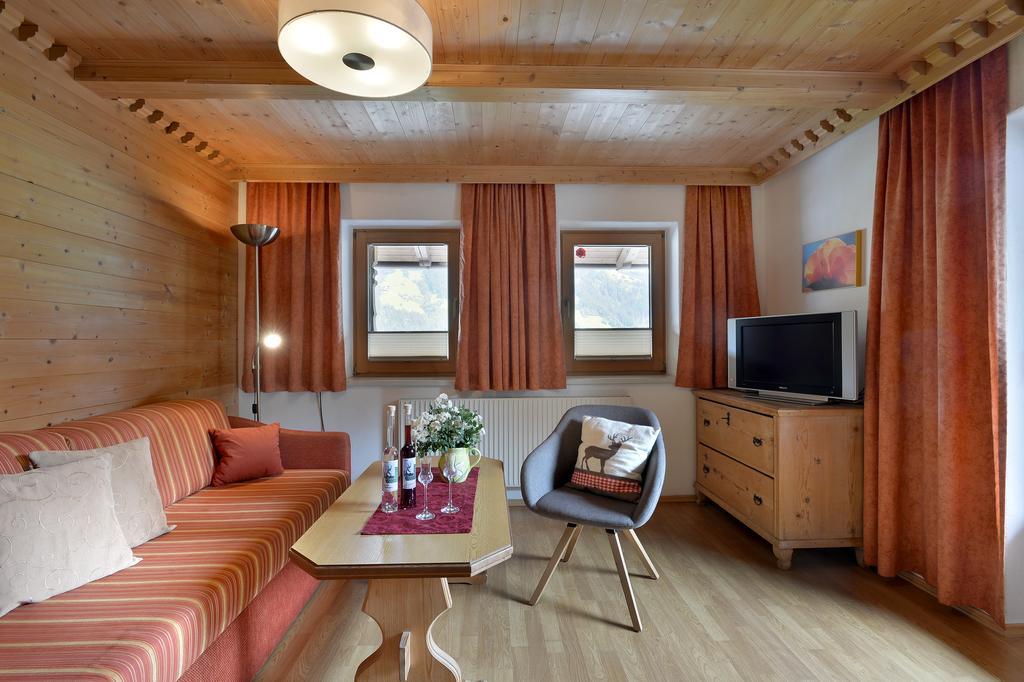 Kashuette Apartment Hippach Ruang foto