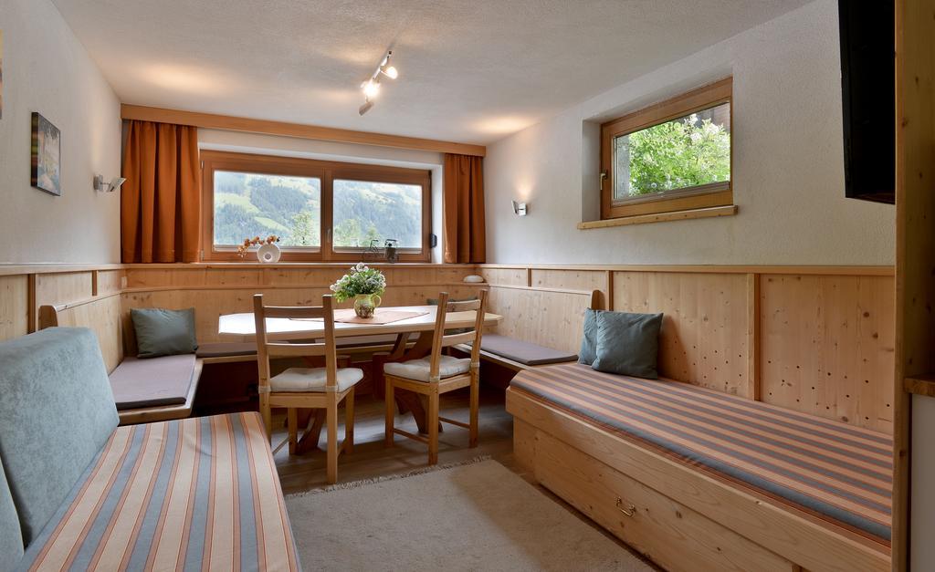 Kashuette Apartment Hippach Bagian luar foto